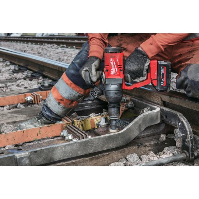 milwaukeeM18FUEL1インチ2033Nmインパクトレンチ本体 【直送品】 返品・キャンセル・他商品と同時購入は不可 - Image 2