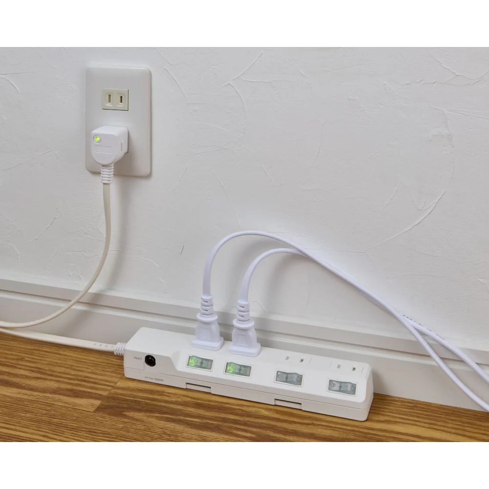 エルパ ELPA ブレーカー付耐雷スイッチ付タップ 4個口5M WLK-45B ホワイト - Image 3