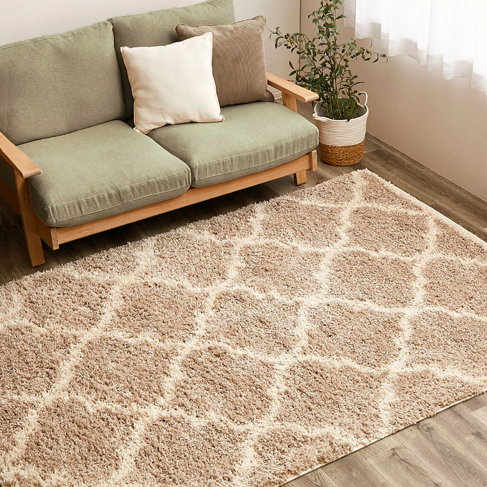 ベニワレン柄のウィルトン織シャギーラグ ラリス BE 200×250  【直送品】 返品・キャンセル・他商品と同時購入は不可